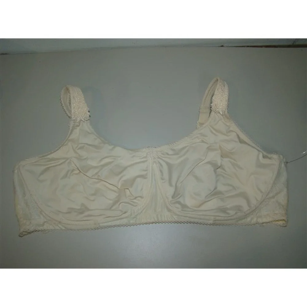 NWOT Comfort Choice 50C Side Wire Bra Leisure Ivory 120676